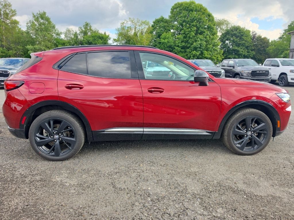 Used 2023 Buick Envision Essence w/ Sport Touring Package AWD/4WD image 4