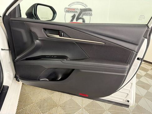 Used 2025 Toyota Camry LE image 14