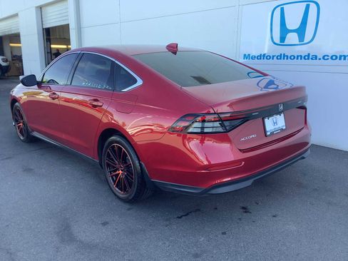 Used 2023 Honda Accord EX image 4