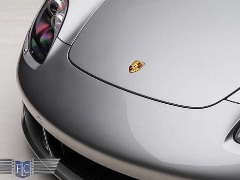 Used 2005 Porsche Carrera GT RWD image 4