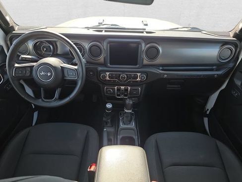 Used 2023 Jeep Wrangler Unlimited Sport AWD/4WD image 9