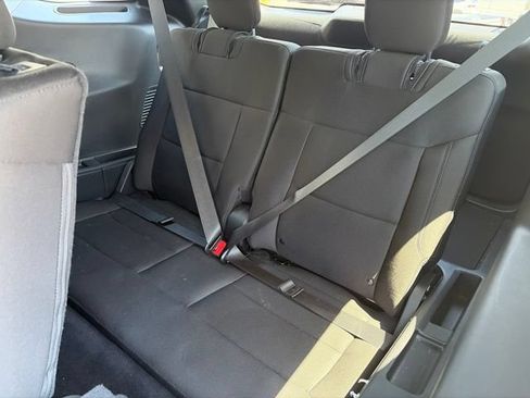 Certified 2022 Ford Explorer XLT RWD image 8