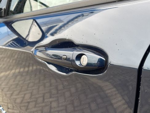 Used 2024 Jeep Compass Latitude image 14