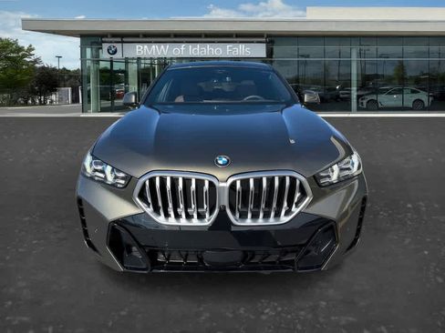 New 2026 BMW X6 xDrive40i image 2