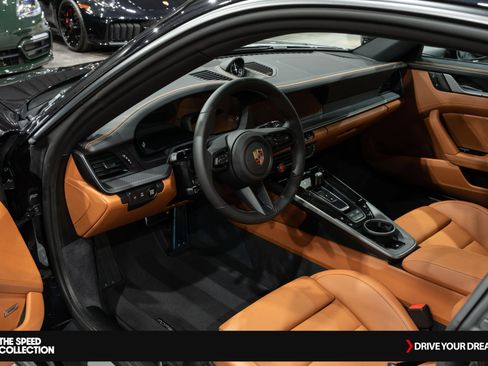 Used 2025 Porsche 911 Carrera S image 13
