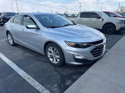 Used 2019 Chevrolet Malibu LT image 3