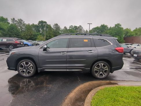 Used 2023 Subaru Ascent Touring AWD/4WD image 6