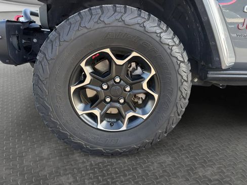 Used 2020 Jeep Wrangler Unlimited Rubicon w/ Quick Order Package 28Y Recon AWD/4WD image 9