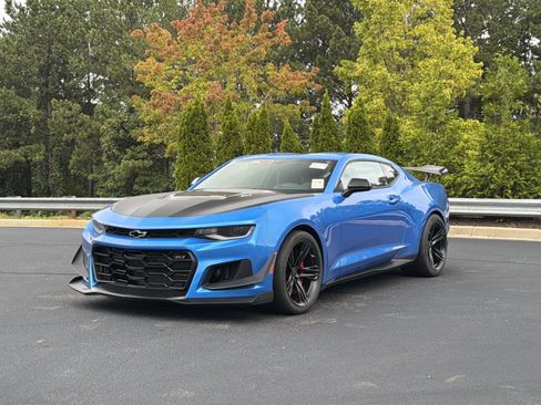 Used 2024 Chevrolet Camaro ZL1 RWD image 10