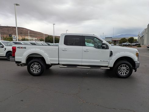 Used 2018 Ford F250 Lariat w/ Lariat Value Package AWD/4WD image 2