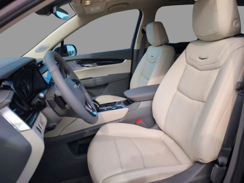 New 2025 Cadillac XT6 Premium Luxury image 10