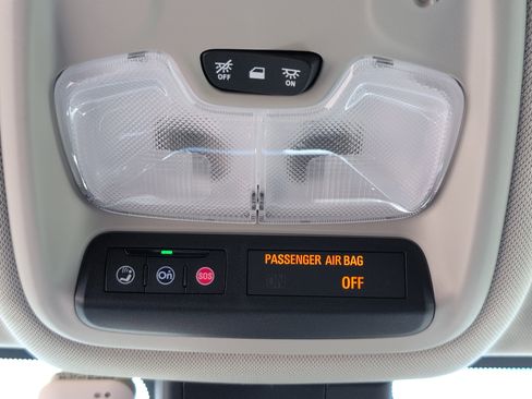 Used 2023 Buick Encore GX Select w/ Sport Touring Package FWD image 17