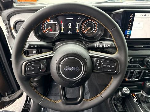 Used 2024 Jeep Wrangler Unlimited Sport AWD/4WD image 10