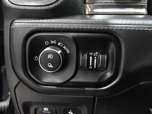 Used 2019 RAM 1500 Limited AWD/4WD image 22
