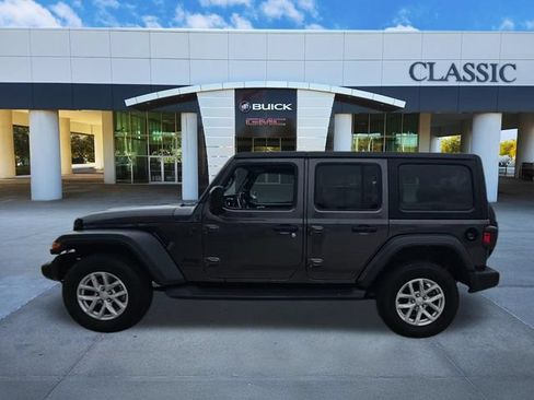 Used 2023 Jeep Wrangler Unlimited Sport AWD/4WD image 5