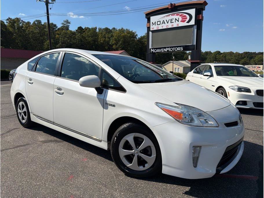 Used 2014 Toyota Prius Four FWD image 1