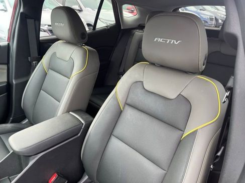 Used 2024 Chevrolet Trax ACTIV w/ Driver Confidence Package image 16