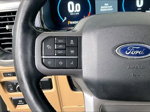 Used 2021 Ford F150 Lariat w/ Equipment Group 502A High image 17