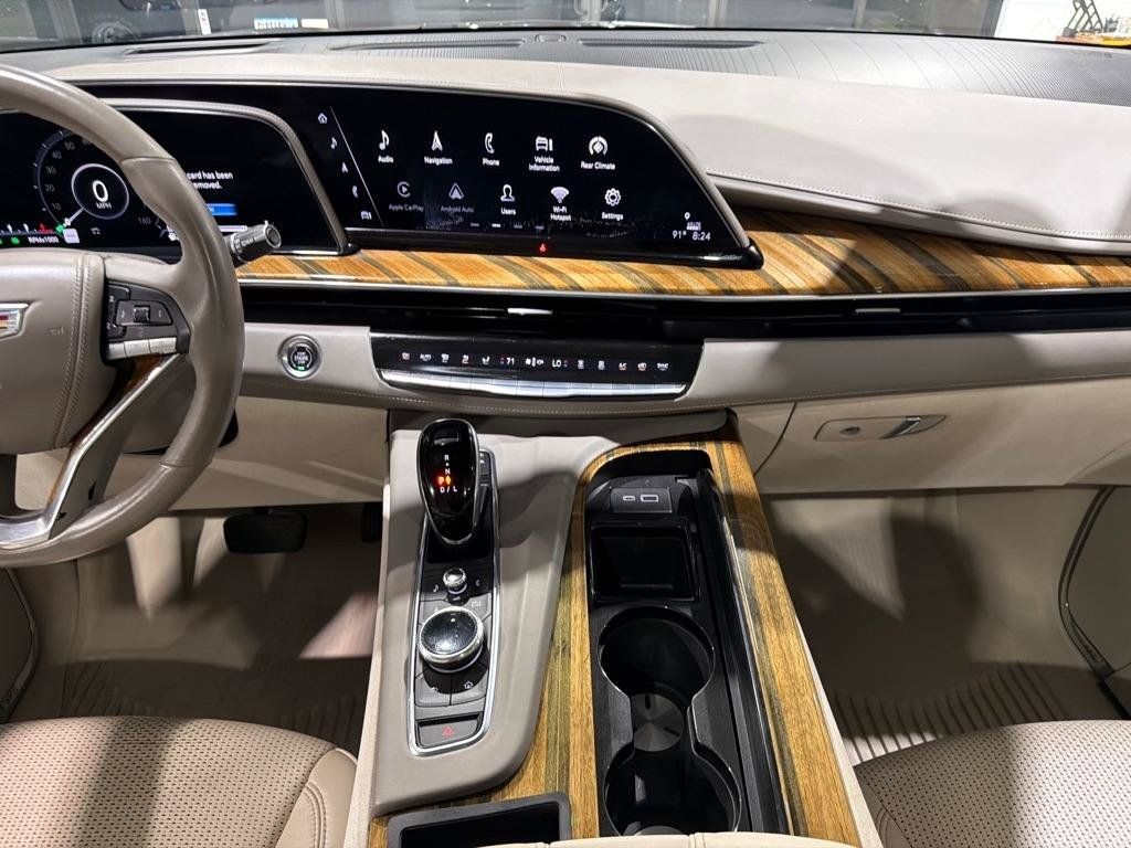 Used 2021 Cadillac Escalade Premium Luxury Platinum AWD/4WD image 22