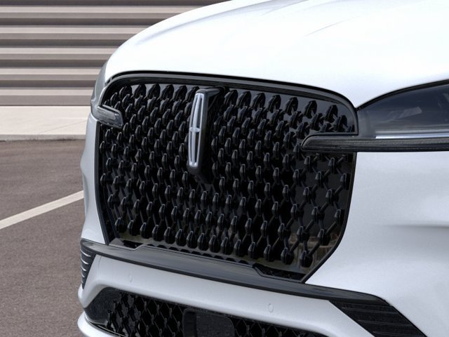 New 2026 Lincoln Aviator Reserve w/ Jet Appearance Package RWD image 17
