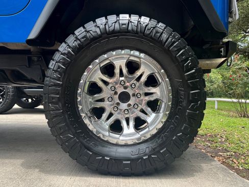 Used 1991 Jeep Wrangler Islander image 8