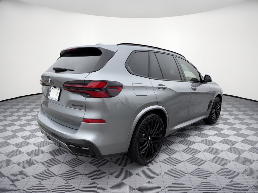 Used 2026 BMW X5 xDrive40i w/ M Sport Package AWD/4WD image 9