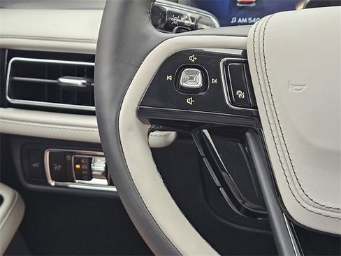 New 2026 Lincoln Aviator Premiere image 26