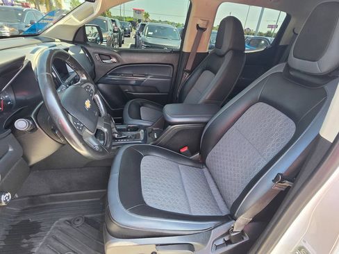 Used 2019 Chevrolet Colorado Z71 RWD image 16