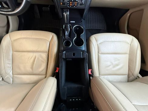 Used 2016 Ford Explorer XLT w/ Equipment Group 202A FWD image 51