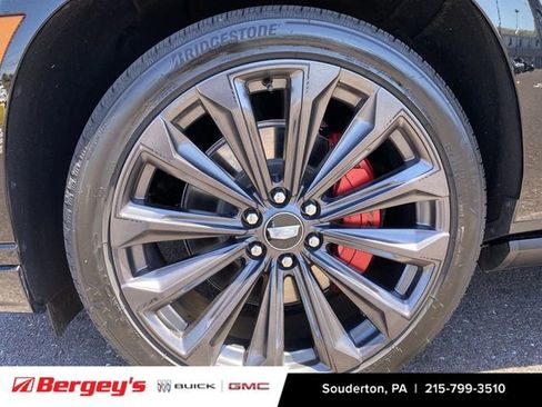 Used 2025 Cadillac Escalade V AWD/4WD image 36
