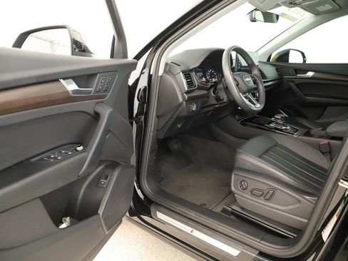 Certified 2023 Audi Q5 2.0T Premium w/ Convenience Package image 14