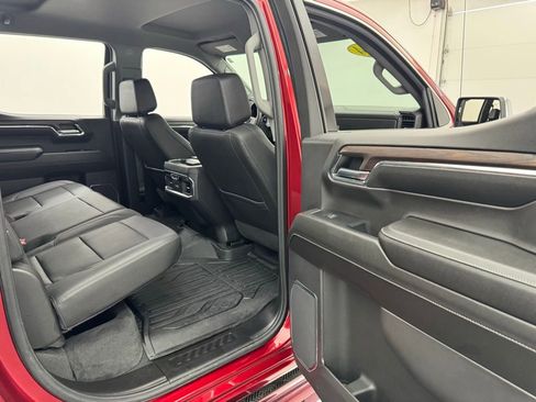 Used 2024 GMC Sierra 1500 SLT w/ SLT Premium Plus Package AWD/4WD image 40