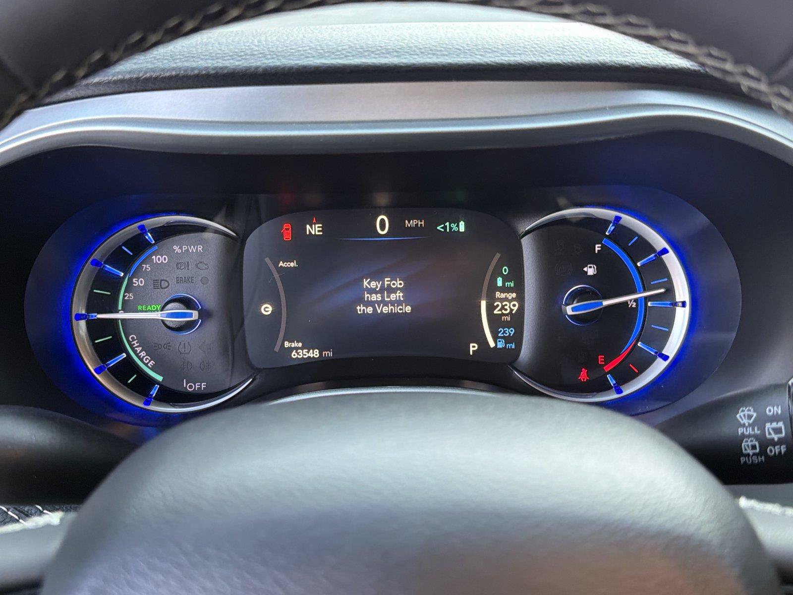 Used 2024 Chrysler Pacifica Limited FWD image 26