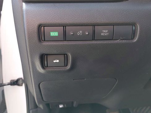 Used 2022 Nissan Sentra S FWD image 22