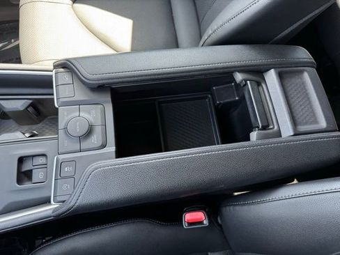 Certified 2024 Toyota Grand Highlander Limited AWD/4WD image 23