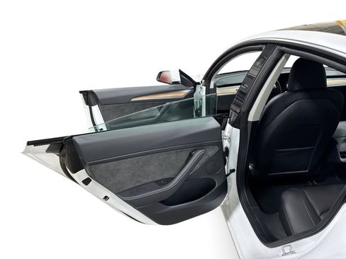 Certified 2023 Tesla Model 3 Standard Range RWD image 10