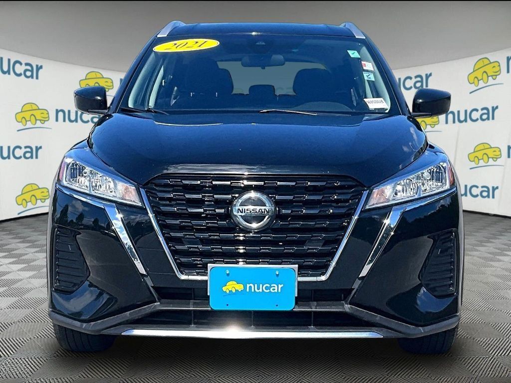 Used 2021 Nissan Kicks SV FWD image 2