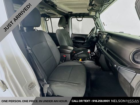 Used 2019 Jeep Wrangler Unlimited Sport AWD/4WD image 25