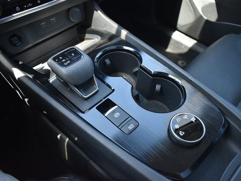 Used 2024 Nissan Rogue SV w/ SV Premium Package AWD/4WD image 22