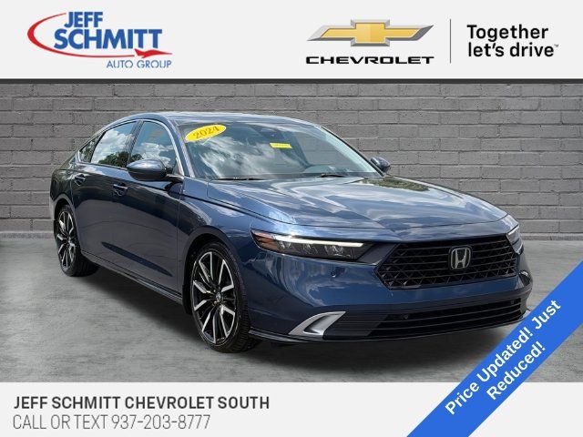Used 2024 Honda Accord Touring image 1