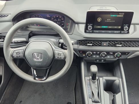 Used 2024 Honda Accord EX image 31
