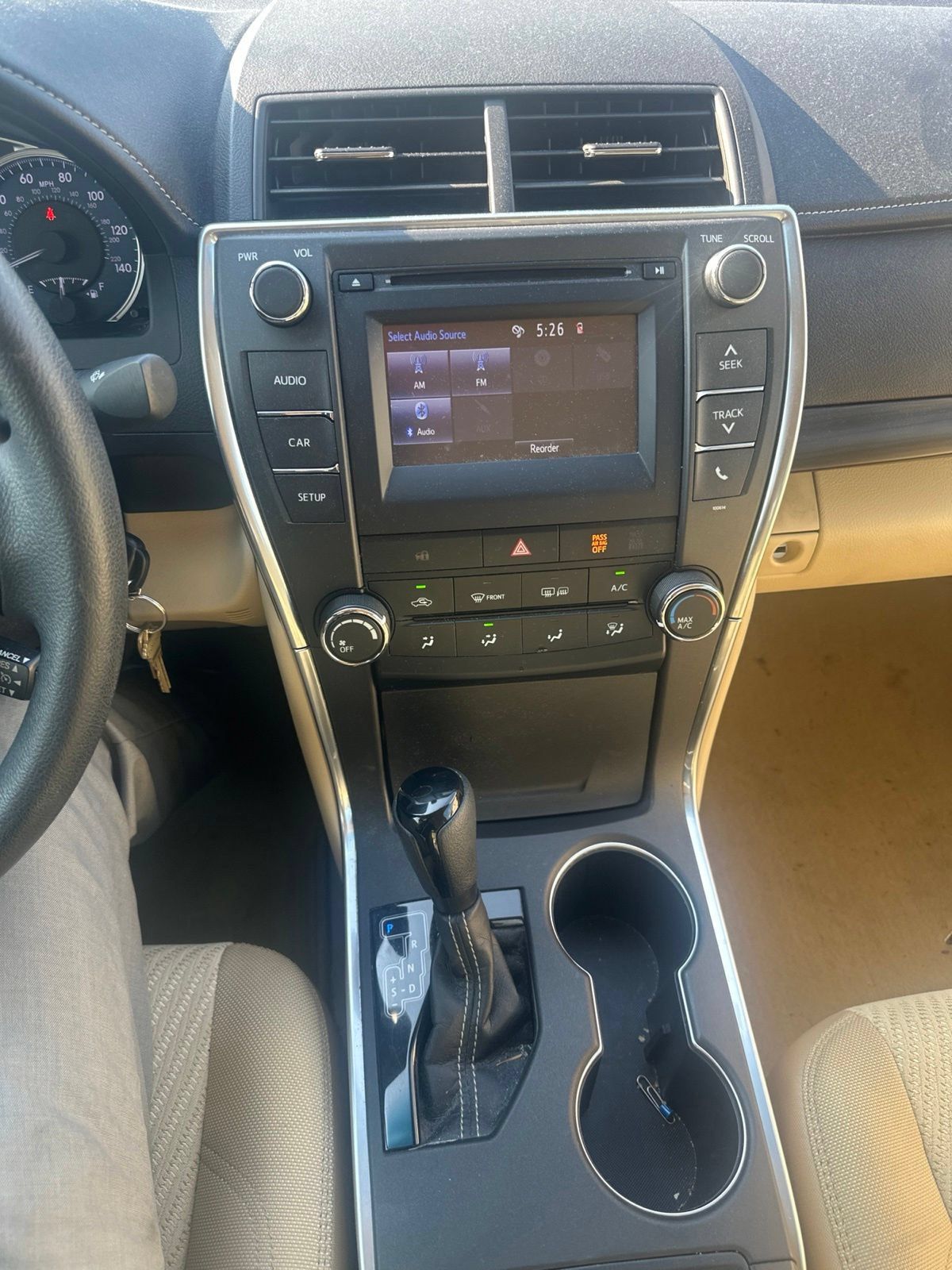 Used 2017 Toyota Camry LE FWD image 6