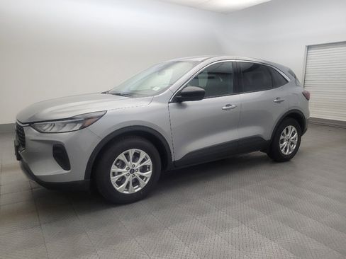 Used 2024 Ford Escape Active image 2