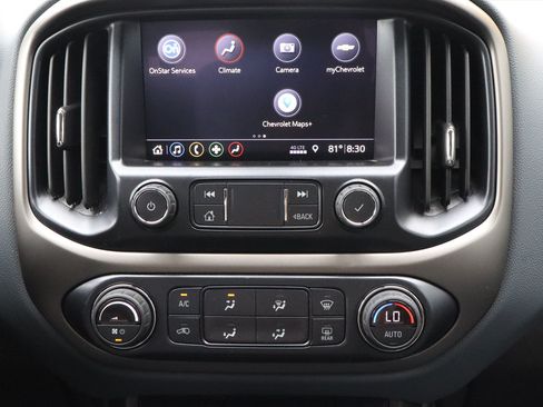 Used 2022 Chevrolet Colorado Z71 AWD/4WD image 21