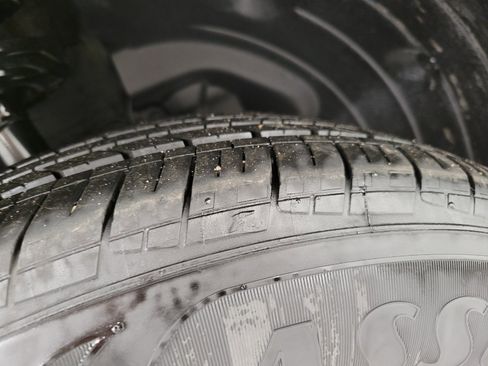 Used 2025 MAZDA CX-50 AWD 2.5 Hybrid w/ Premium Pkg image 4