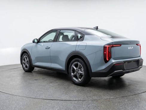 Used 2025 Kia K4 LXS FWD image 6