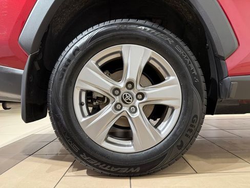 Certified 2024 Toyota RAV4 XLE w/ Convenience Package AWD/4WD image 10