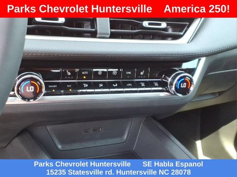 New 2026 Chevrolet Equinox LT w/ Convenience Package II FWD image 7