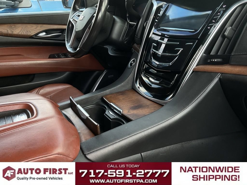Used 2020 Cadillac Escalade ESV Luxury AWD/4WD image 20