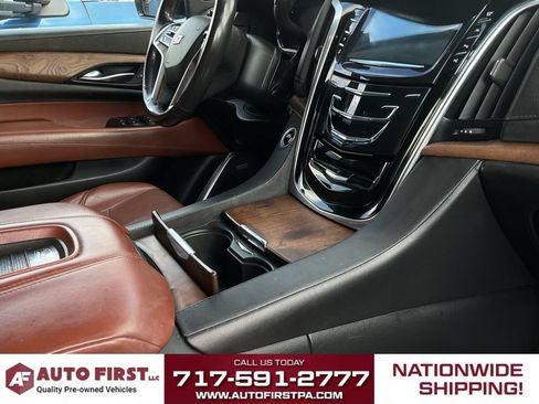 Used 2020 Cadillac Escalade ESV Luxury AWD/4WD image 20